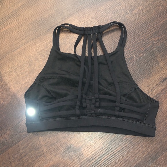 NEW LULULEMON HIGH NECK CROSS BACK BRA SIZE 6 - Picture 3 of 4
